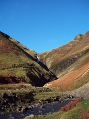 Heading to the Grey Mare's Tail